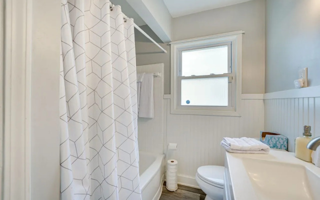 Pet-friendly Southfield House w/ Ping-pong Table!
