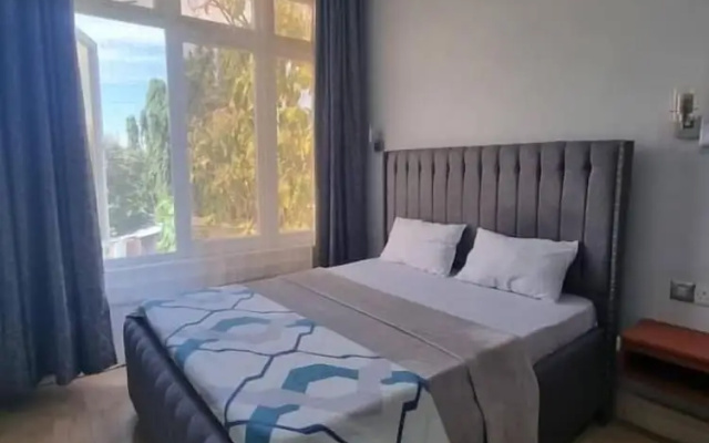 Legacy Homes 1B Apartment