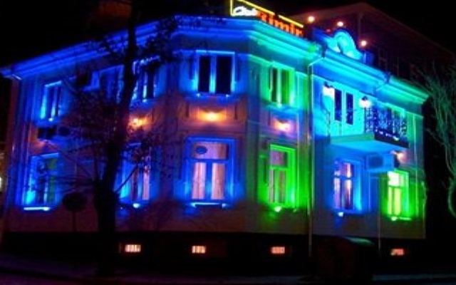 Отель Rimini Club Болгария, Шумен - отзывы, цены и фото номеров - забронировать отель Rimini Club онлайн вид на фасад