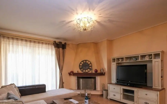 84m² homm Beautiful Family Flat, Nea Smirni 2BD