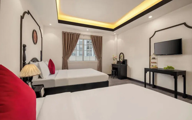 Hoan Cau Hotel