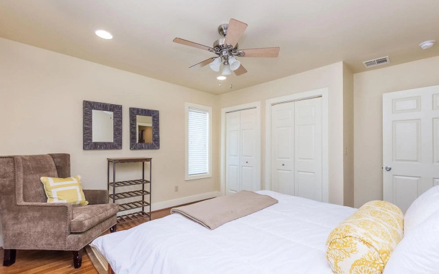 Milam Street Manor