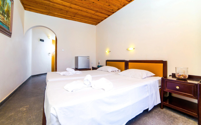 Ambrosia Hotel