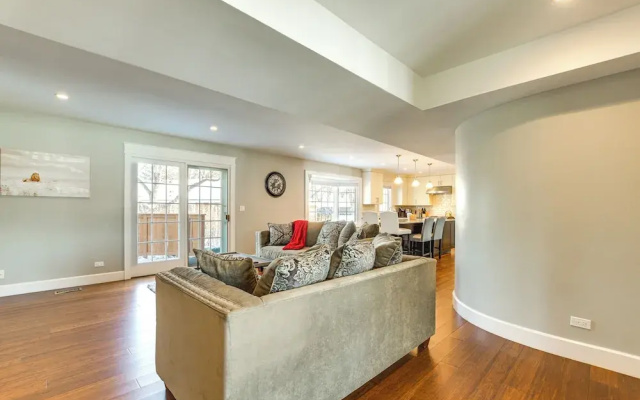 Bike & Kayak: Lakefront Prospect Heights Home