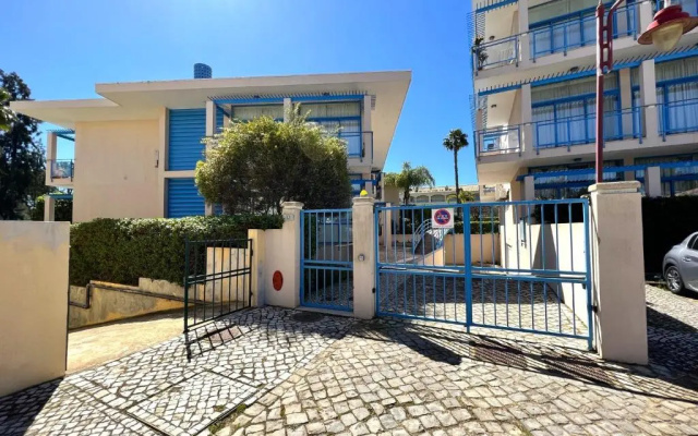 VILAMOURA PRESTIGE WITH POOL by HOMING