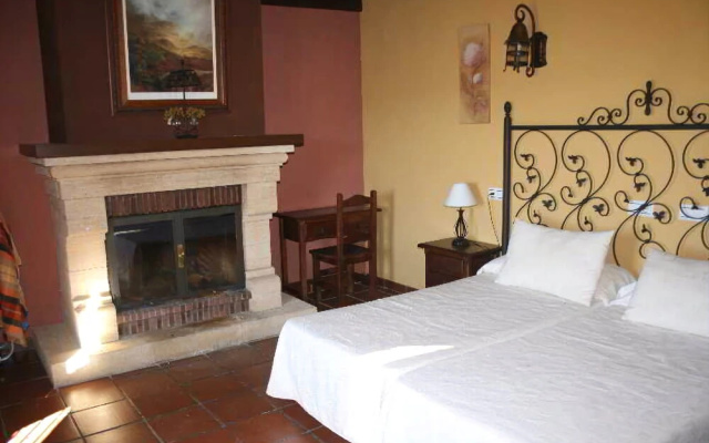 Casona Los Moriscos Hotel