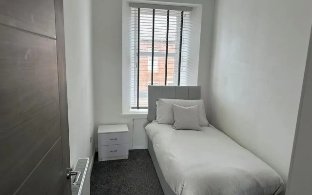 Central 3-bed Seaside Apartment - Sleeps 5