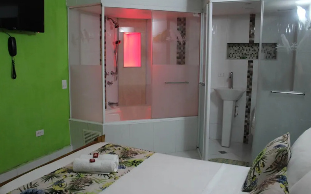 Hotel Las Guacamayas Guatape by Colclick