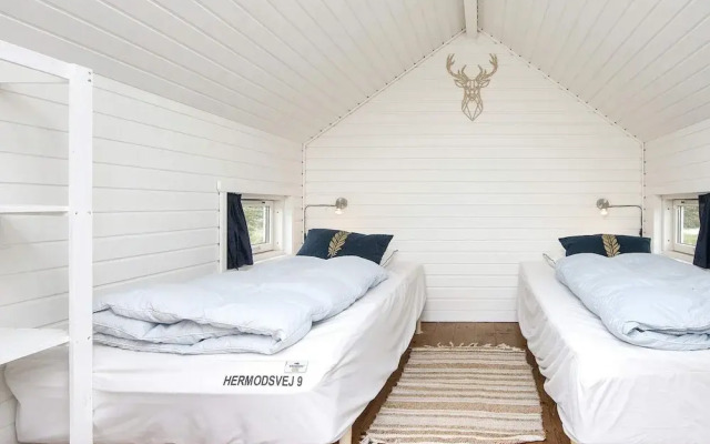 18 Person Holiday Home in Harboore