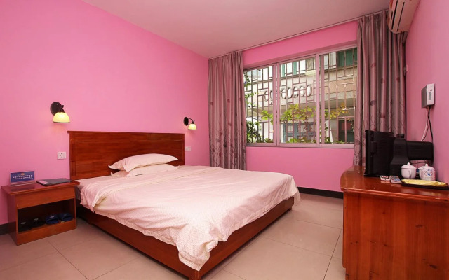 Yangshuo Travellers Land Youth Hostel