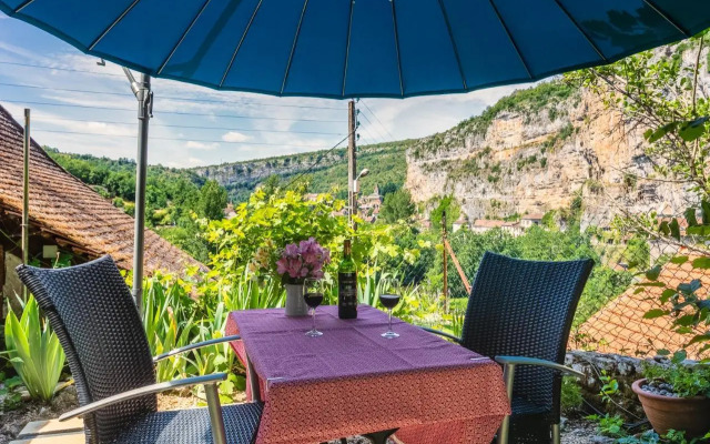 Un jardin dans la falaise