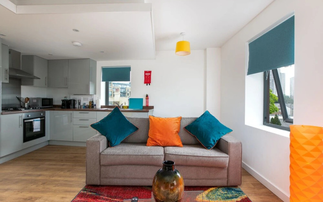Kew Bridge Apartments (Peymans)
