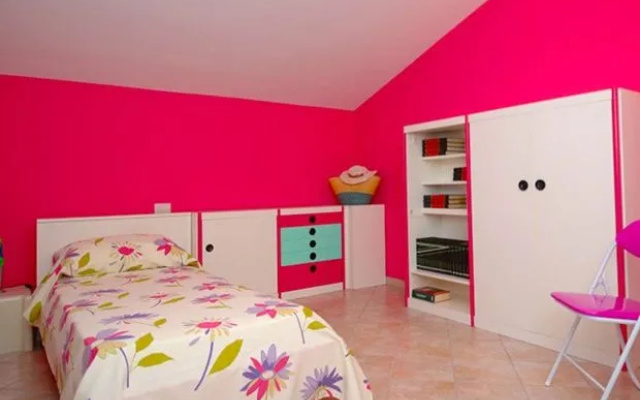 Charming Holiday Home in Buseto Palizzolo with Pool