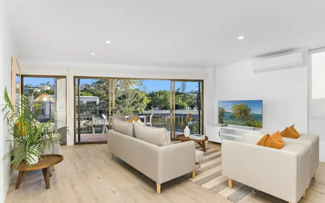 Unit 3 7 Noosa Parade  Riverfront