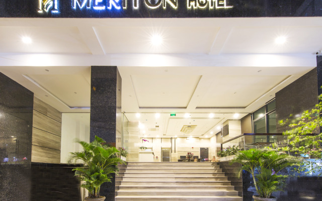 Meriton Hotel Нячанг вид на фасад
