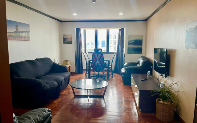 Omni Towers - Large 1 Bedroom Condo Soi Nana