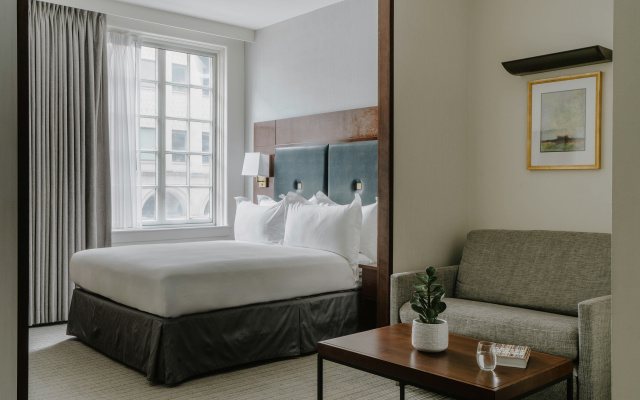 Club Quarters Hotel Downtown, Houston