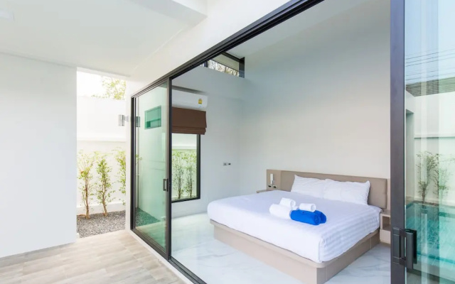 Skypool Villa