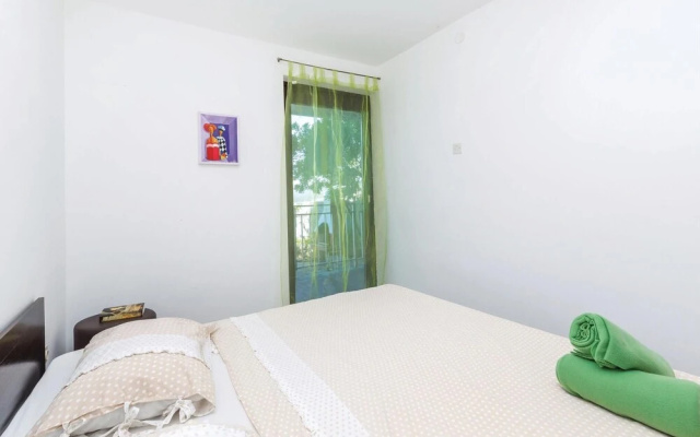 Awesome Home in Klenovica With Wifi and 2 Bedrooms