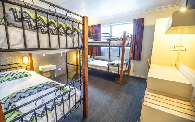 YHA Queenstown Central
