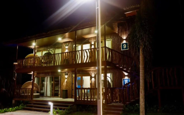 Crusoe Cabins Costa Azalea