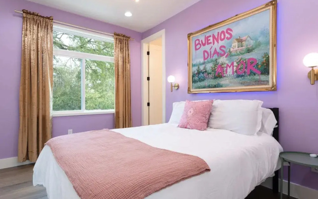 Stylish Eastside Getaway w Backyard, Firepit & BBQ