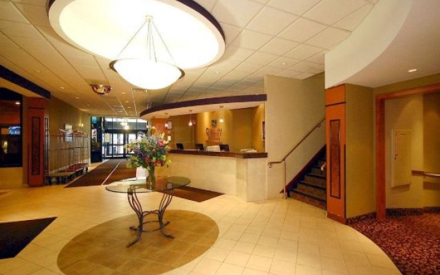 Quality Hotel & Suites At The Falls 2