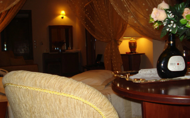 Hani Zisi Hotel
