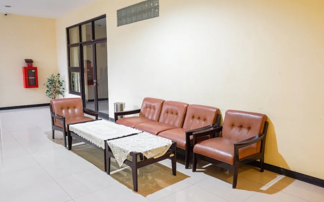 Tekmira Residence Supratman by OYO Rooms