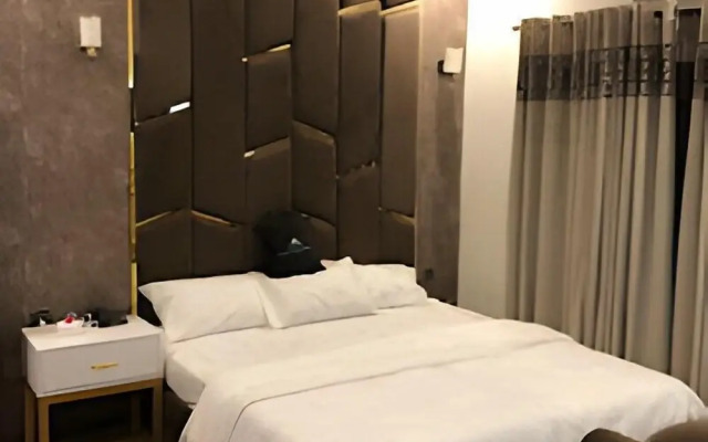 Elite Elegance Inn