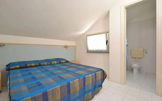 Sweet Holiday Apartment With Pool