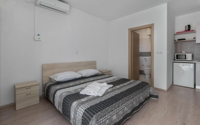 Beautiful Apartment in Crikvenica With Wifi