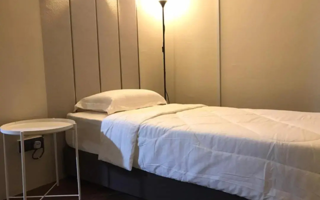 Homestay Fekrifarisha SA