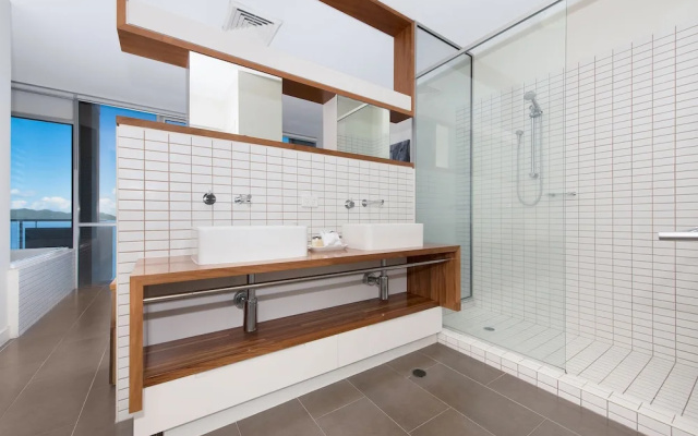 1 Bright Point Apartment 4501
