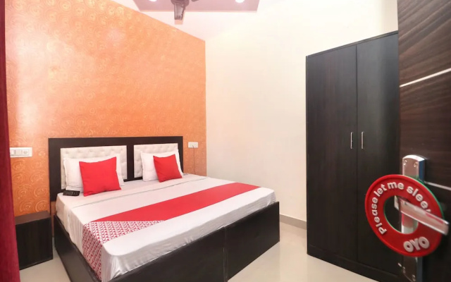 OYO 16693 Hotel Omni
