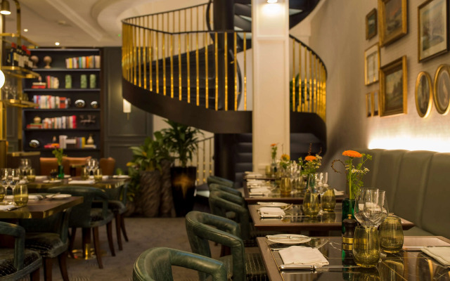 The Guardsman Hotel and Residences