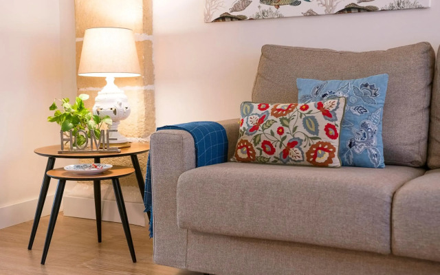 Cream Loft. Siente Jerez. Parking+Wifi+Netflix