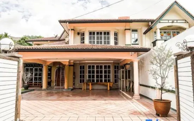 Wangsa Maju Luxury Villa with Private Pool-12pax