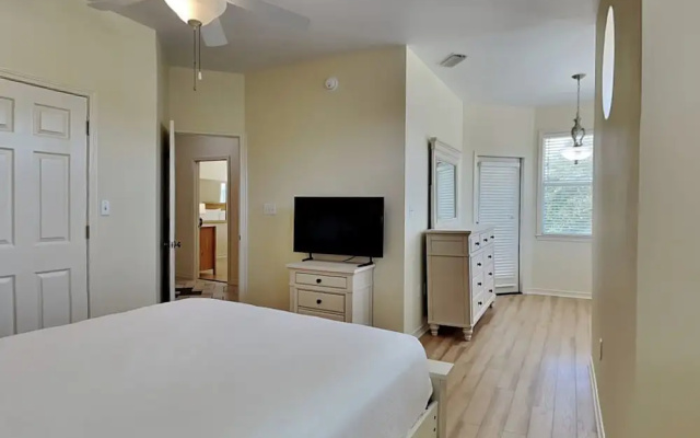 Corner Castle by Southern Vacation Rentals