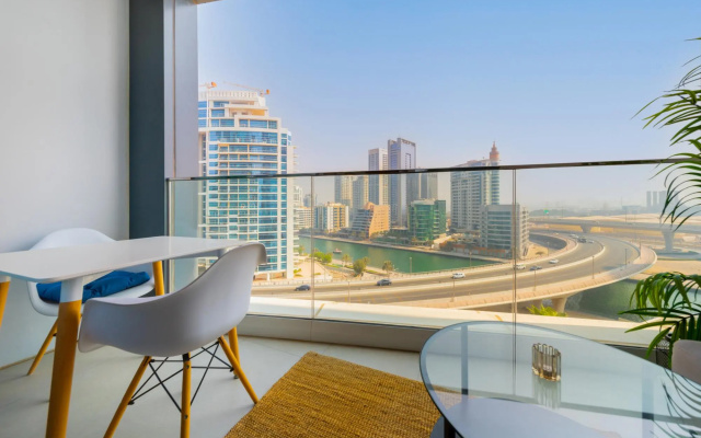 DXB - Address JBR - 705 - DM
