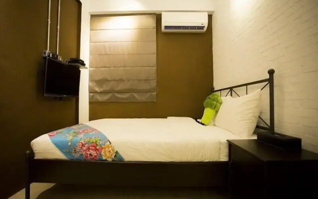 176 Together Hostel