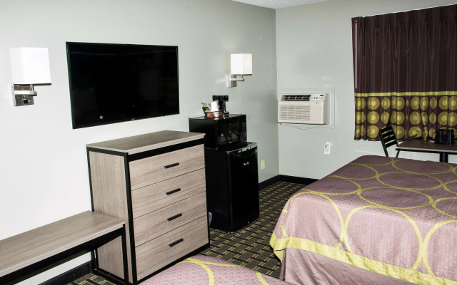 Super 8 by Wyndham Michigan City