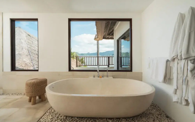 Villa Blanca by Alfred in Bali