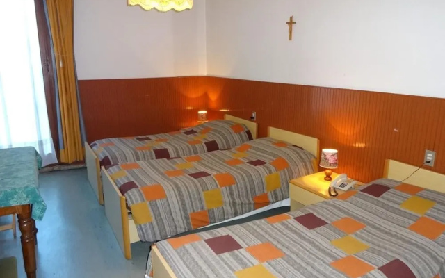 Hotel Calalzo