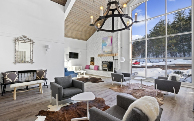 The Elegance Suites