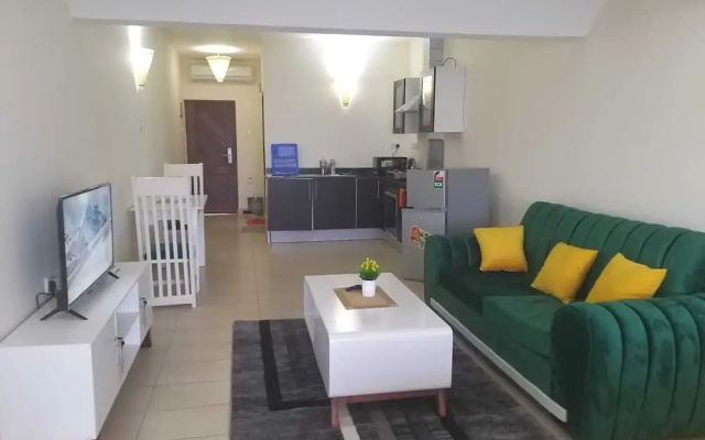 Lux Suites Golden Sun Studio Apartments
