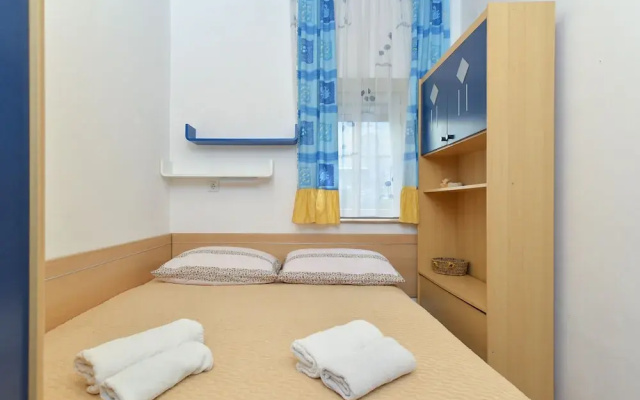 Apartment 1128
