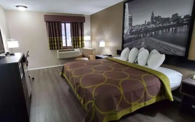 Super 8 Paris