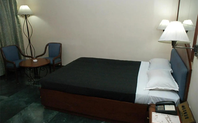 The Hotel Airport