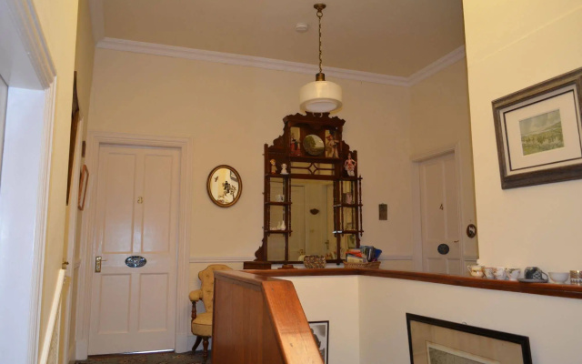 Lough Owel Lodge B&B
